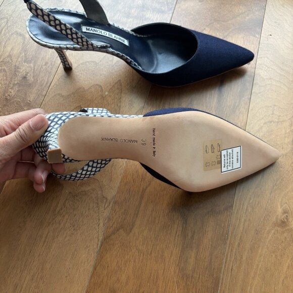 Manolo Blahnik Carolyn Navy Blue Linen Slingback Pump Featuring Almond Toe - Picture 2 of 5